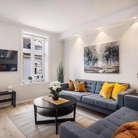 Meltzers Apartment *
